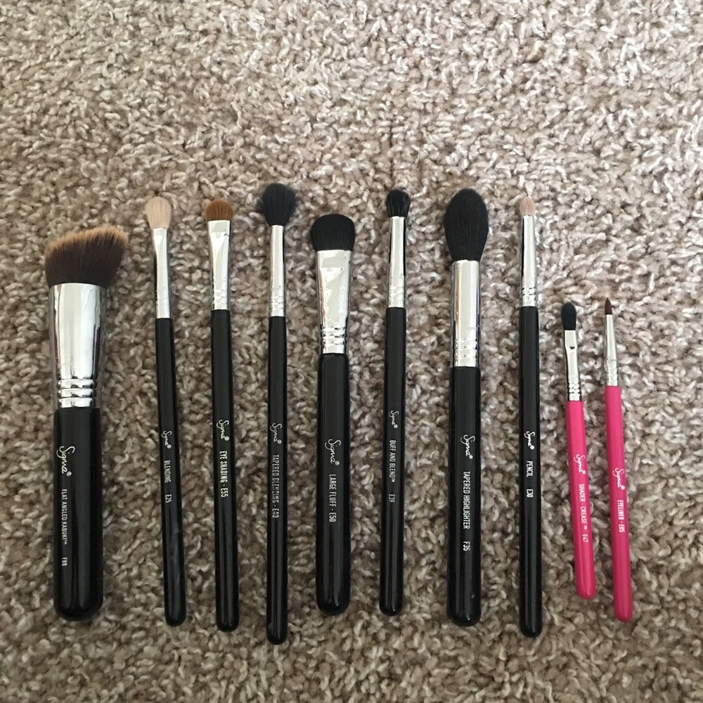 Authentic sigma brush lot